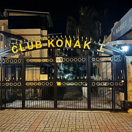 Club A Hotel 4*